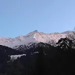 Valley View With Paid Sauna Appartement