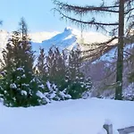Valley View With Paid Sauna Apartment