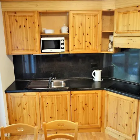 Valley View With Paid Sauna דירה *